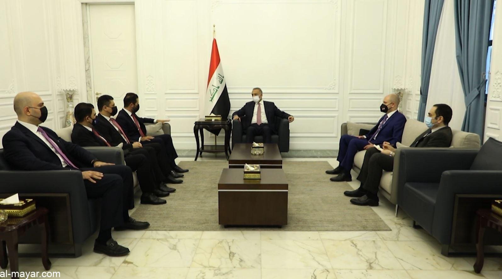 الكاظمي والطالباني يؤكدان ضرورة العمل بروح الفريق الواحد