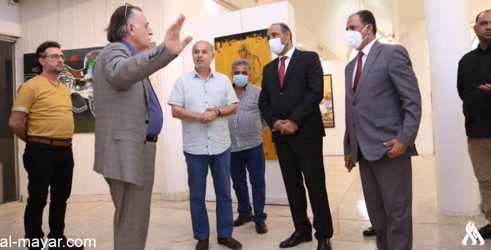 وزير الثقافة يؤكد ضرورة الارتقاء بالفن التشكيلي