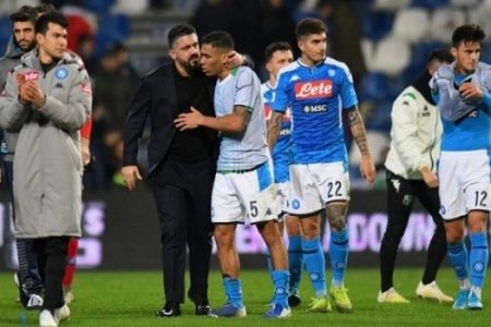 نابولي يكتسح فيورنتينا بنصف دستة أهداف في الدوري الإيطالي
