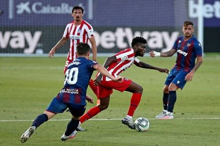 التعادل يحسم لقاء ليفانتي ضد قادش وبلد الوليد مع إلتشي في الدوري الإسباني