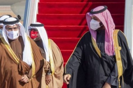 السعودية: وصول أمير قطر إلى مدينة العلا للمشاركة في القمة الخليجية