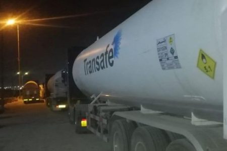 دخول (16) صهريجا محملا بمادة الأوكسجين السائل قادماً من الكويت