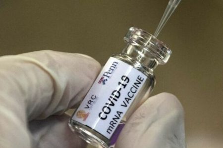 بوتين يبحث مع رئيس بوليفيا توريدات لقاح سبوتنيكV