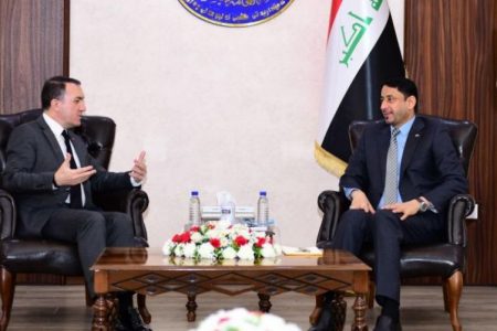 الغزي والسفير التركي يبحثان تسهيل مرور البضائع عبر المنافذ الحدودية المشتركة