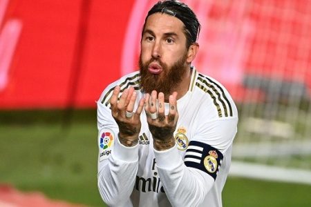 الميرنجي يؤكد غياب راموس وكارفاخال عن مواجهة ديبورتيفو ألافيس السبت