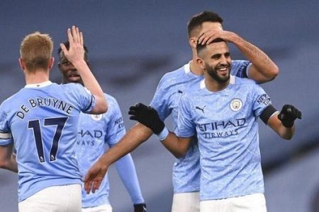 مانشستر سيتي يفشل في اختراق دفاعات أستون فيلا في الشوط الأول
