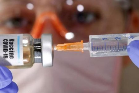 الصحة تستثني الرياضيين من لقاح كورونا