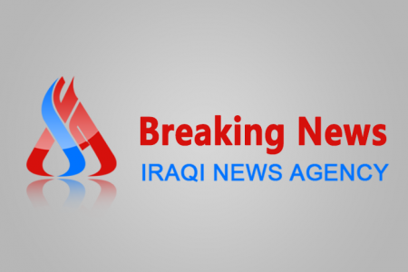 Temporarily suspending navigation traffic in the Suez Canal